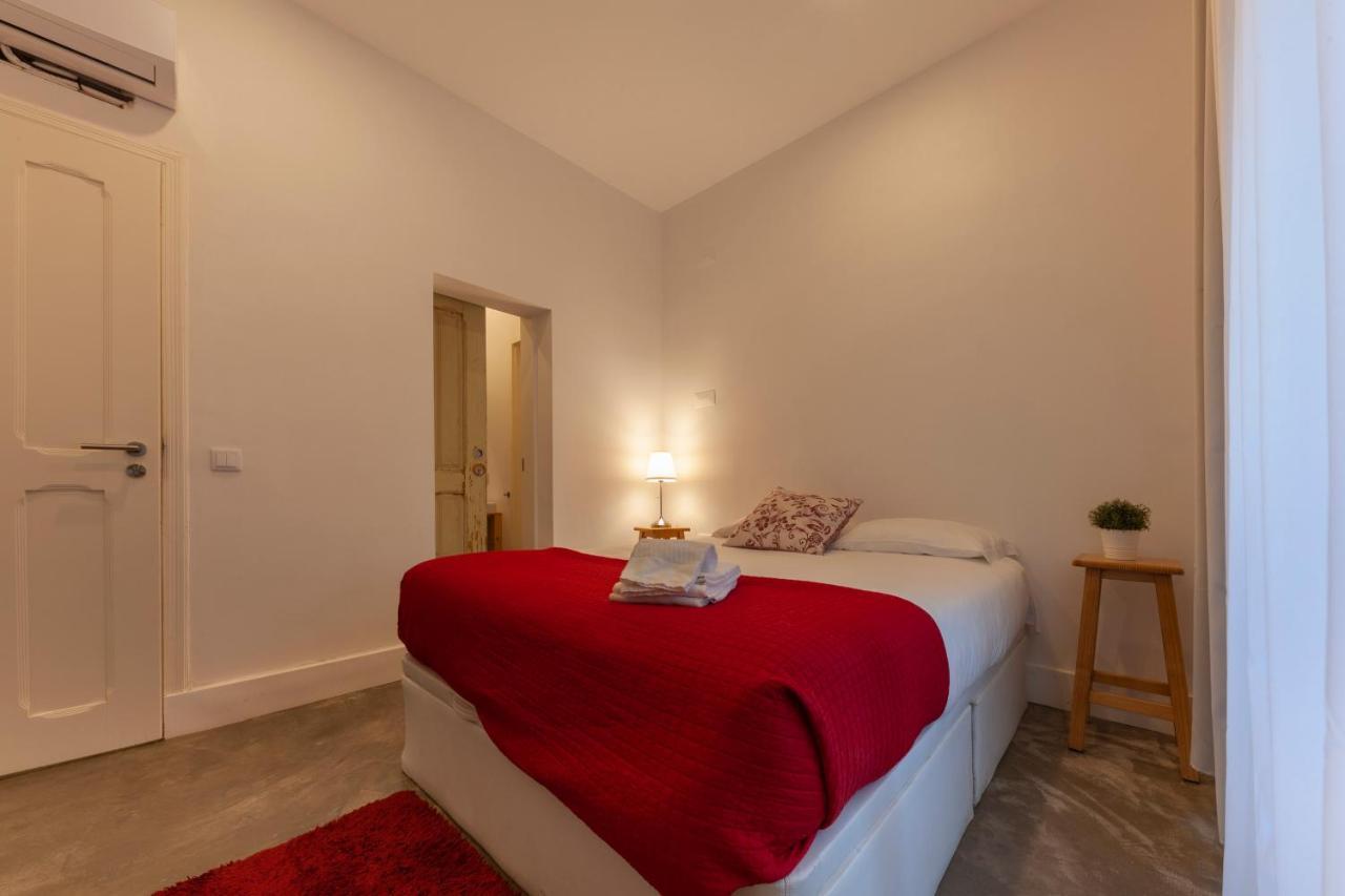 The Bridge Hostel Lisbon Luaran gambar
