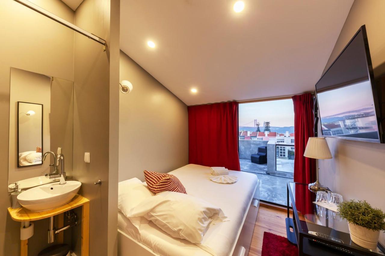 The Bridge Hostel Lisbon Luaran gambar