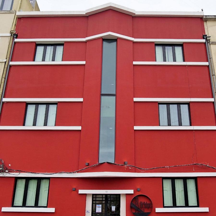 The Bridge Hostel Lisbon Luaran gambar