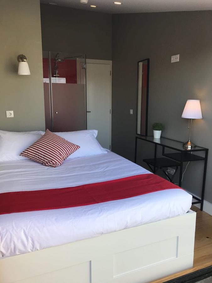 The Bridge Hostel Lisbon Luaran gambar