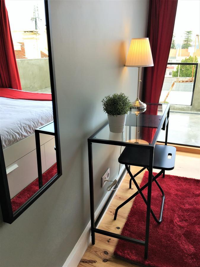 The Bridge Hostel Lisbon Luaran gambar