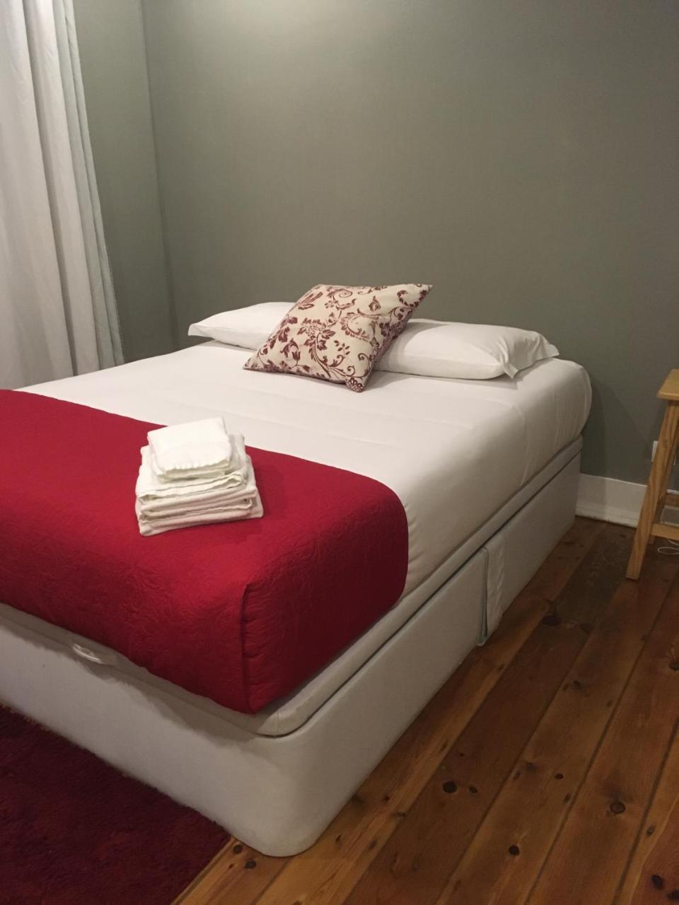 The Bridge Hostel Lisbon Luaran gambar